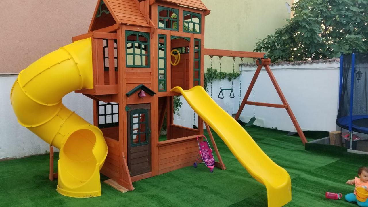 Cherry Garden Apartments Свети-Влас Экстерьер фото
